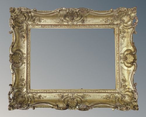 Good Quality Victorian Gilt Swept Frame