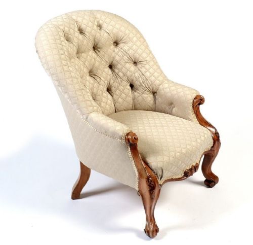 Victorian Walnut Button Back Armchair 