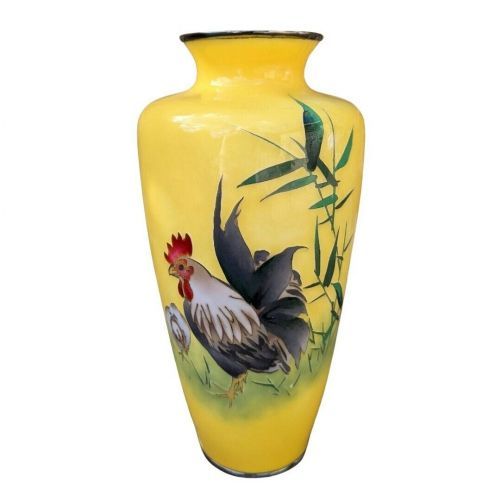 Stunning Yellow Enamel Japanese Meiji Cloisonne Vase Cockerel 