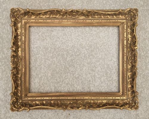 Attractive Antique Swept Gilt Picture Frame