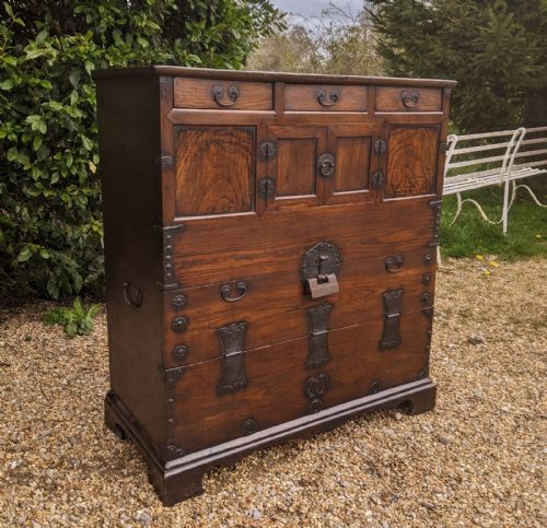 Good Early 20th Century Chinese Tansu Cabinet Chest