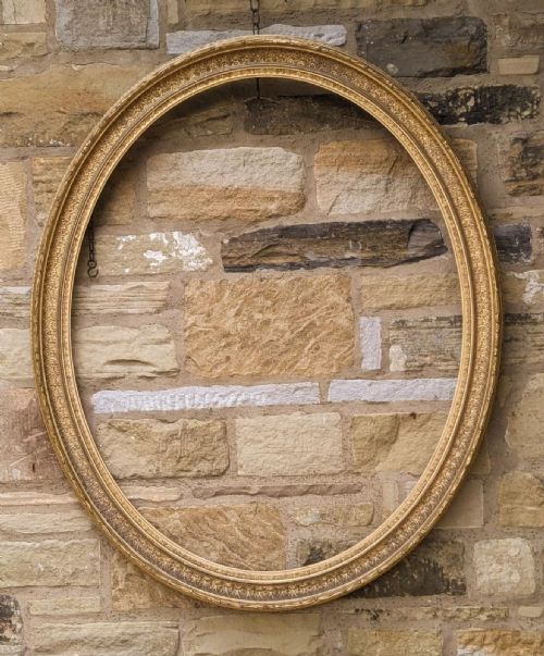 Good Large Victorian Oval Gilt Frame
