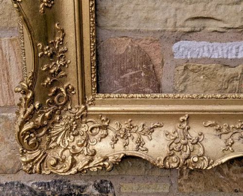 fig 1. Large Victorian Swept Gilt Picture Frame No 31