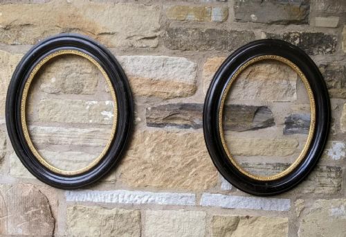 Pair of Antique Frames Oval No 52