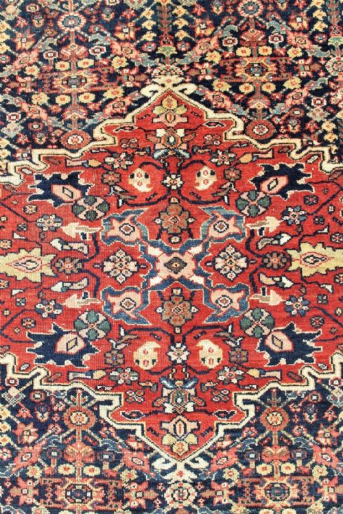 ANTIQUE FERAGHAN CARPET - ADDITIONAL PHOTO 1