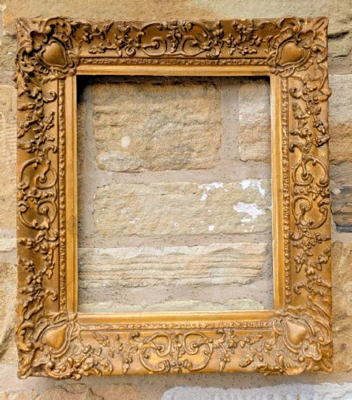 Good Antique Gilt Picture Frame No 17.