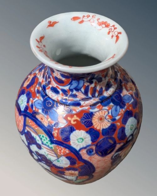 ANTIQUE JAPANESE IMARI VASE - ADDITIONAL PHOTO 4