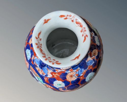 ANTIQUE JAPANESE IMARI VASE - ADDITIONAL PHOTO 6