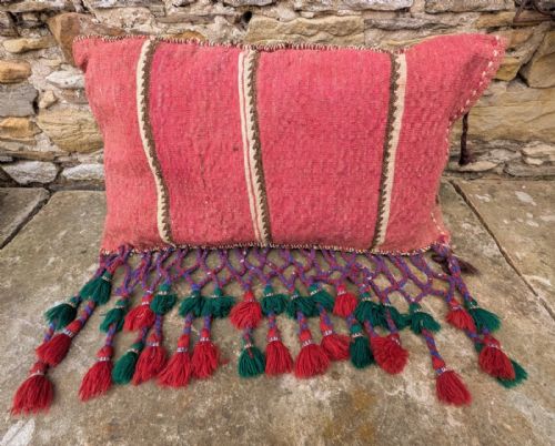 ANTIQUE TRIBAL BAG FACE CUSHION HAND WOVEN - ADDITIONAL PHOTO 2