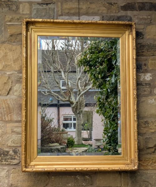 GOOD QUALITY HEAVY VICTORIAN GILT FRAMED MIRROR
