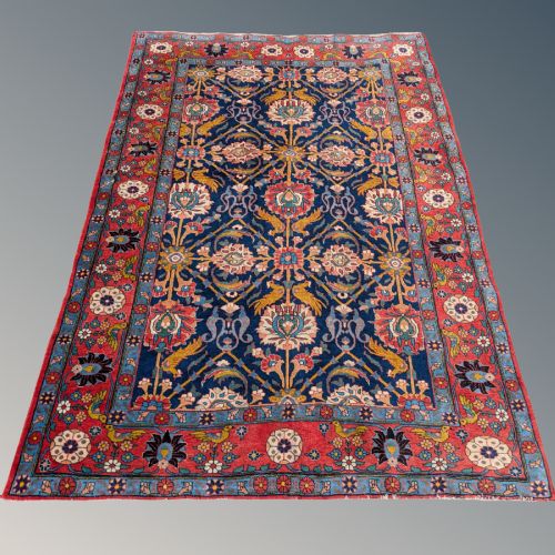 GOOD ANTIQUE VERAMIN CARPET - ADDITIONAL PHOTO 3