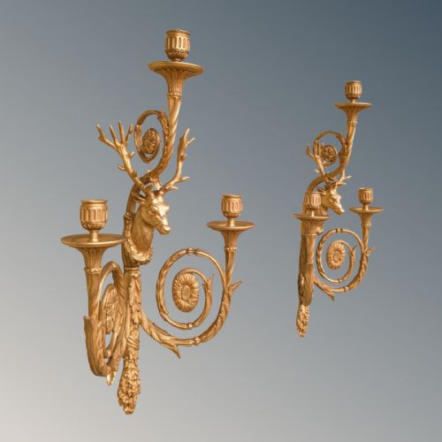 Louis XVI Gilt Bronze Wall Sconce of Exceptional Quality