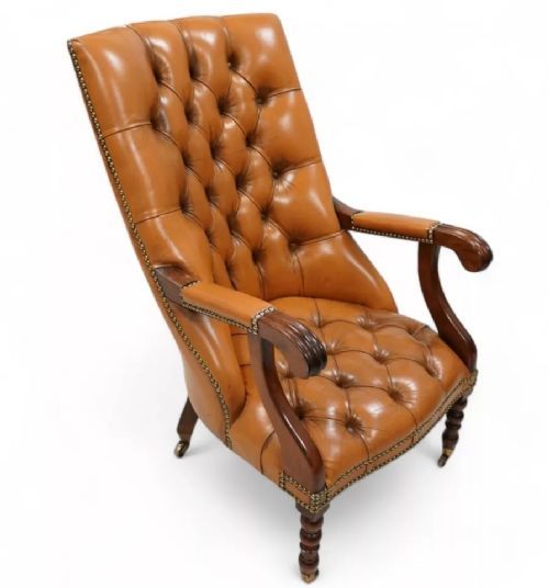 GOOD GEORGIAN STYLE LEATHER LIBRARY CHAIR