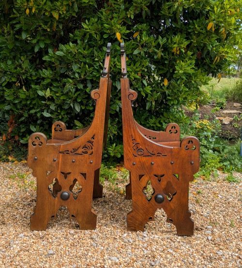 GOOD PAIR GOTHIC OAK CHAIRS IN PUGIN STYLE - ADDITIONAL PHOTO 2