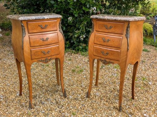 GOOD PAIR OF FRENCH WALNUT MARBLE BEDSIDE CABINETS