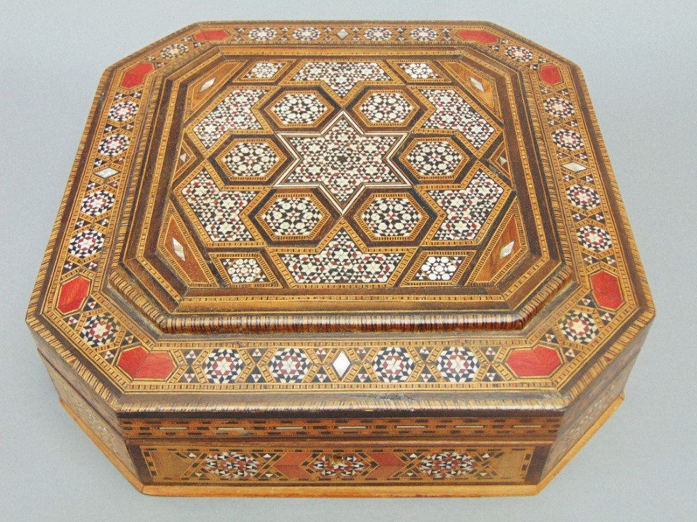 Fine Indian Vizagapatam Inlaid Hardwood Box c.1900