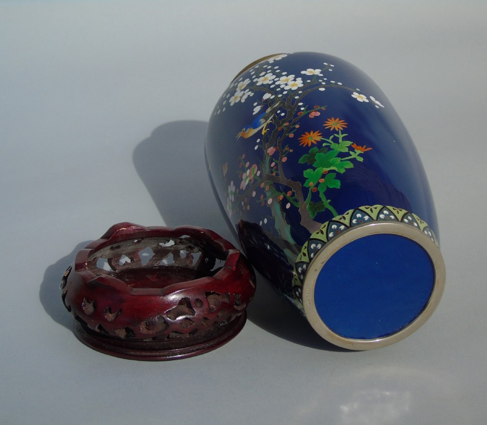 Exceptional  Japanese Cloisonne Vase on Stand View VIII