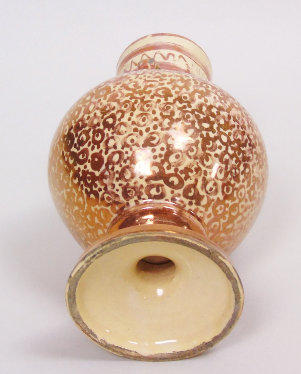 Hispano Moresque Lustre Vase 18th Century View IV