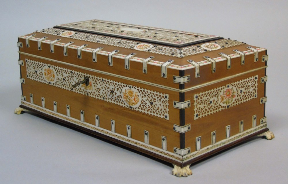 Super Quality Antique Indian Sandalwood Box View II