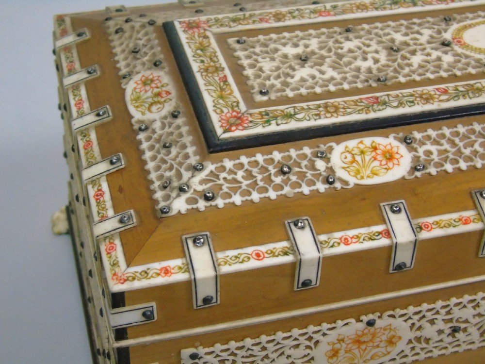 Super Quality Antique Indian Sandalwood Box View VI