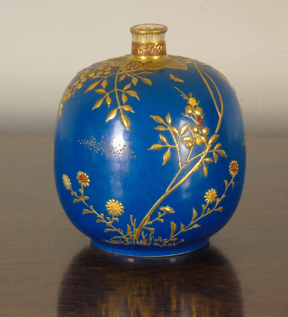 Beautiful Japanese Meiji Period Vase View V