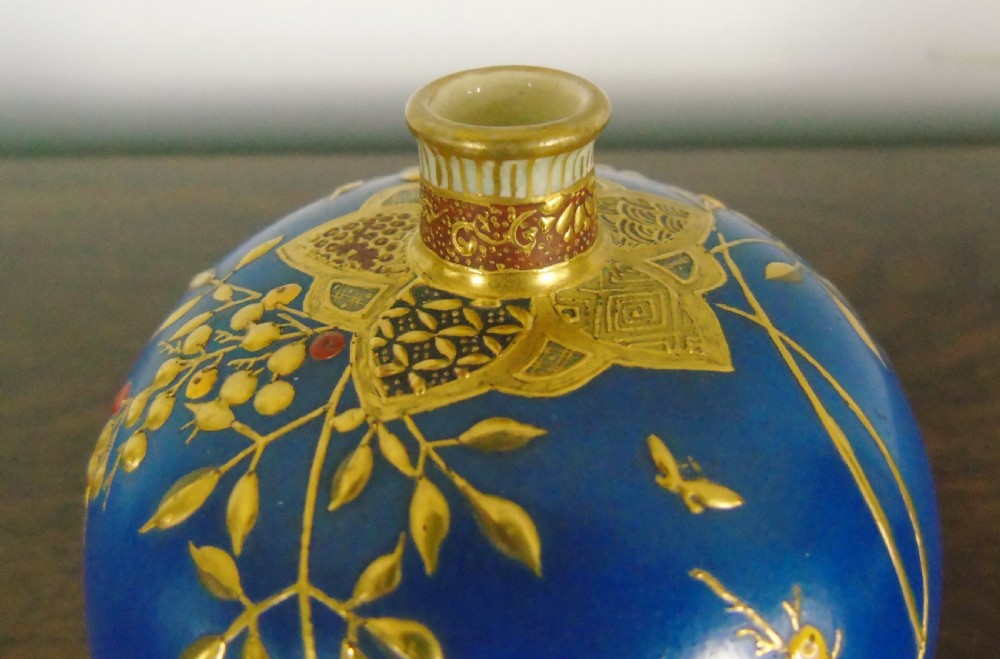 Beautiful Japanese Meiji Period Vase View VI