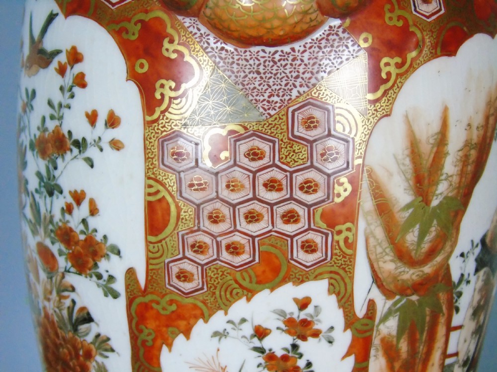 Antique Japanese Kutani Meiji Table Lamp View IX