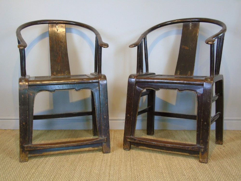 Good Pair of 19th Century Chinese Elm Horseshoe Armchairs 