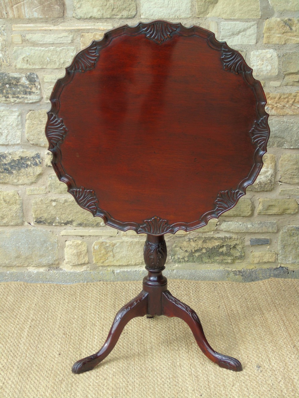 Good George III Mahogany Tilt Top Table