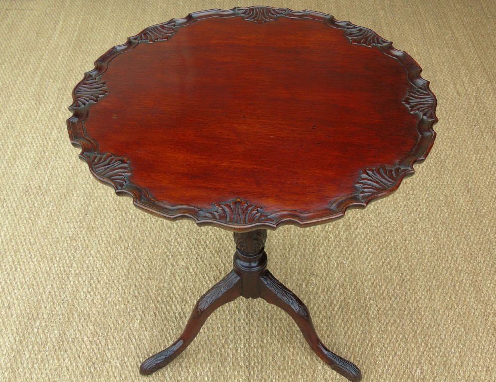 Good George III Mahogany Tilt Top Table View VII