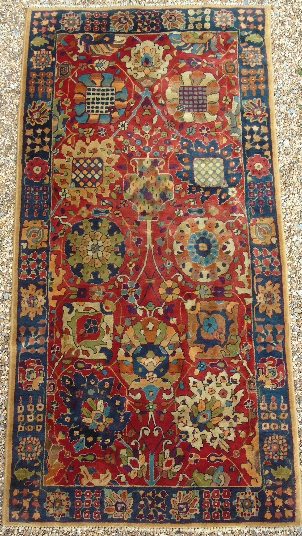 Beautiful Antique Hand Woven Carpet Agra Design Arts & Crafts