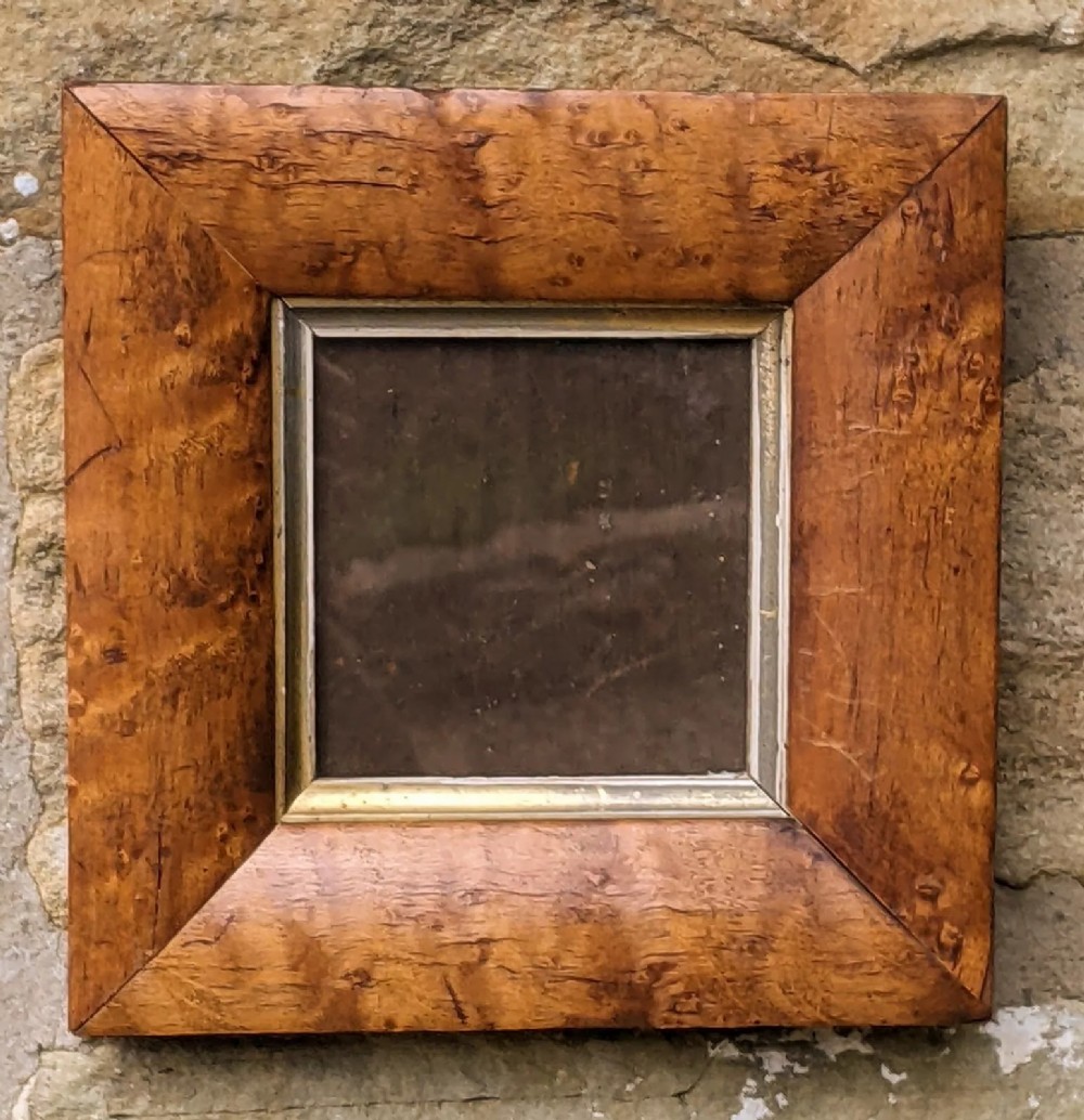 Antique Walnut Picture Frame Gilt Slip No 44