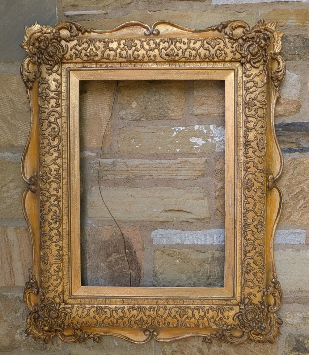 An Attractive 19th Century Moulded Gilt & Gesso Frame No 1a