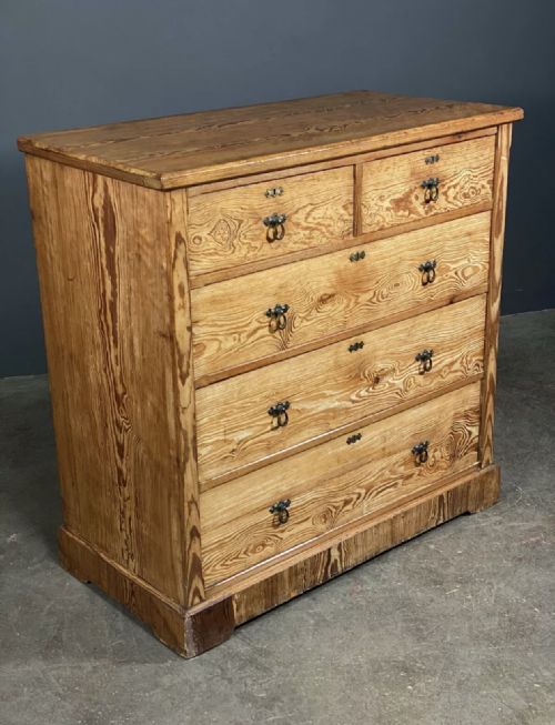 VICTORIAN PITCH PINE GOTHIC CHEST OF DRAWERS - ADDITIONAL PHOTO 2