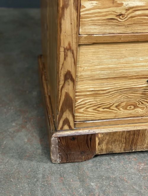VICTORIAN PITCH PINE GOTHIC CHEST OF DRAWERS - ADDITIONAL PHOTO 5