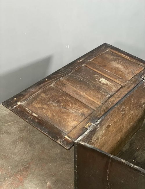 18TH CENTURY CARVED OAK GEORGIAN CHEST - ADDITIONAL PHOTO 3