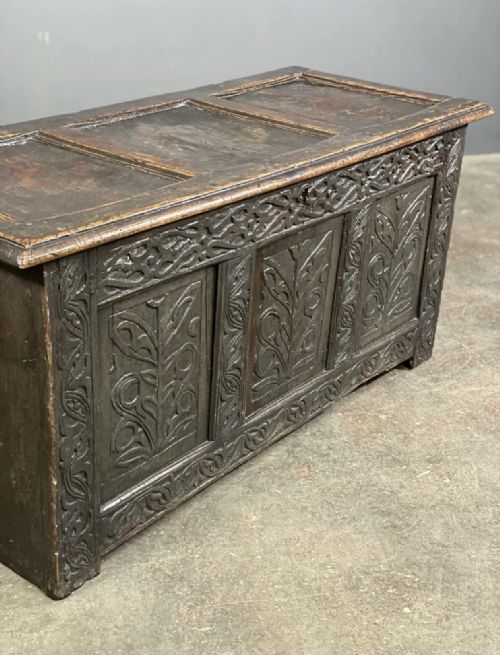 18TH CENTURY CARVED OAK GEORGIAN CHEST - ADDITIONAL PHOTO 9