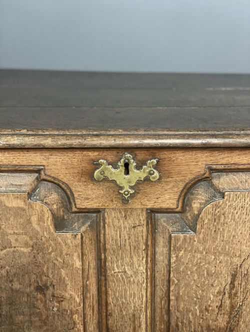 LARGE GEORGIAN OAK CHEST - ADDITIONAL PHOTO 7