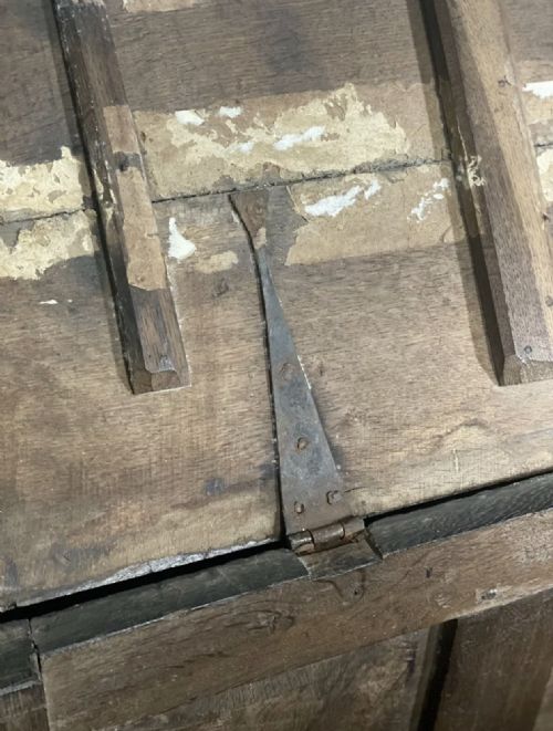 LARGE GEORGIAN OAK CHEST - ADDITIONAL PHOTO 10