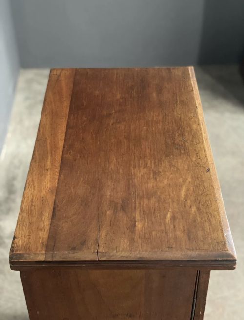 EDWARDIAN MAHOGANY WELLINGTON CHEST - ADDITIONAL PHOTO 6