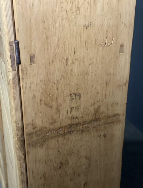 VICTORIAN PINE SCHOOL HOUSEKEEPERS CUPBOARD - ADDITIONAL PHOTO 9