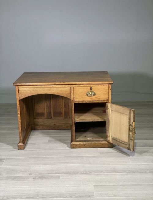 1930S OAK DESK BY SIMPOLES - ADDITIONAL PHOTO 2