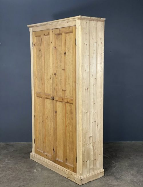 ANTIQUE PINE SCHOOL CUPBOARD - ADDITIONAL PHOTO 3