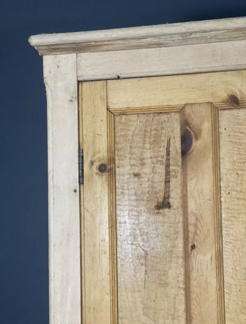 ANTIQUE PINE SCHOOL CUPBOARD - ADDITIONAL PHOTO 7