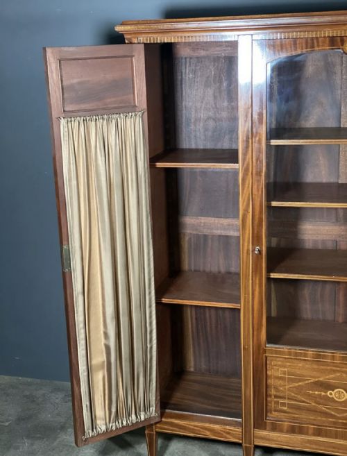 EDWARDIAN INLAID MAHOGANY DISPLAY CABINET - ADDITIONAL PHOTO 3