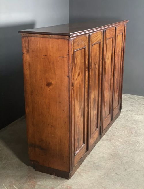 LARGE FIGURED MAHOGANY GEORGIAN CUPBOARD - ADDITIONAL PHOTO 5