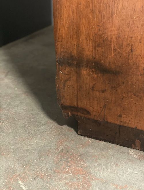 LARGE FIGURED MAHOGANY GEORGIAN CUPBOARD - ADDITIONAL PHOTO 6