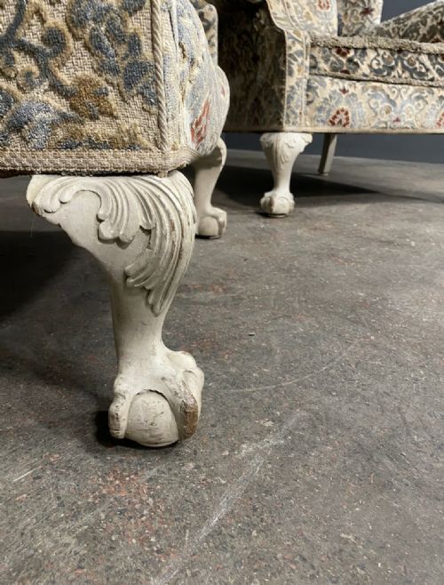 A PAIR OF 20TH CENTURY ANTIQUE FLORAL ARMCHAIRS BY BERESFORD AND HICKS - ADDITIONAL PHOTO 3