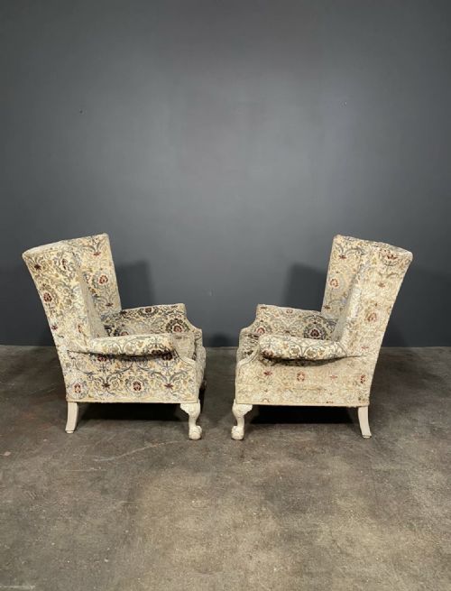 A PAIR OF 20TH CENTURY ANTIQUE FLORAL ARMCHAIRS BY BERESFORD AND HICKS - ADDITIONAL PHOTO 4
