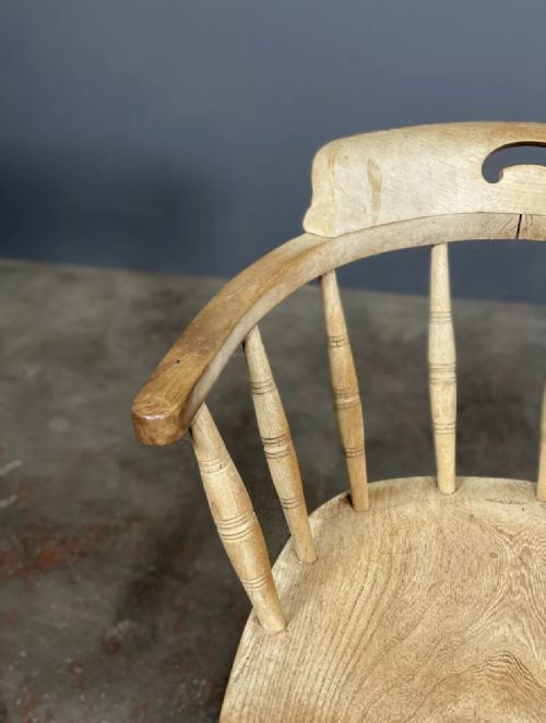 ANTIQUE OAK ELM SMOKERS BOW CHAIR - ADDITIONAL PHOTO 3